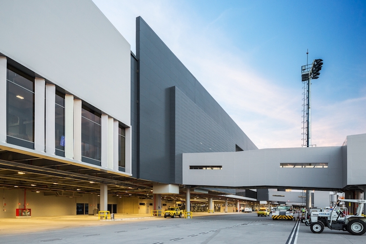 aeroportos confins externo